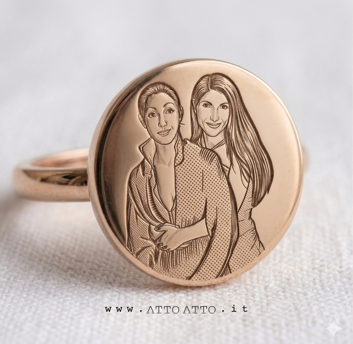 Relief Coin Ring Gold